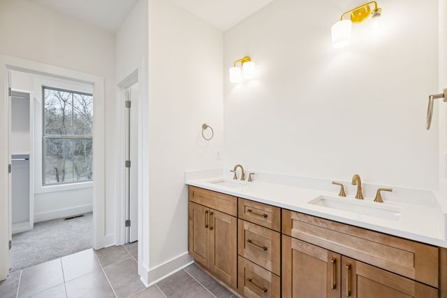 1561 Opossum Paw Rd, Beechgrove, TN 37018