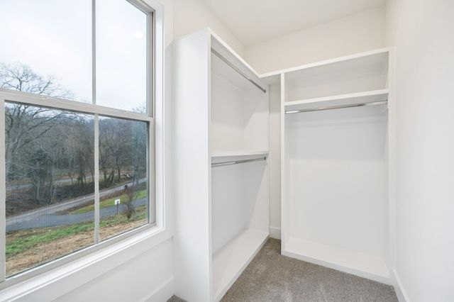 1561 Opossum Paw Rd, Beechgrove, TN 37018