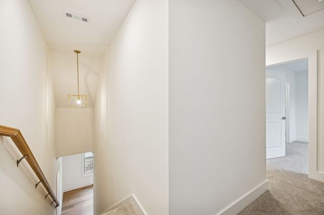 1561 Opossum Paw Rd, Beechgrove, TN 37018