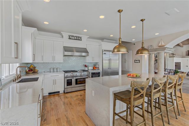 8628 Scarsdale Drive, Las Vegas, NV 89117