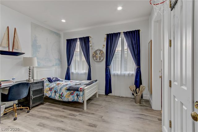 8628 Scarsdale Drive, Las Vegas, NV 89117