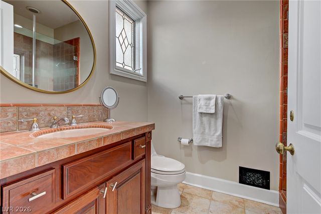 8628 Scarsdale Drive, Las Vegas, NV 89117
