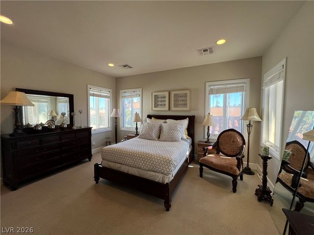 8628 Scarsdale Drive, Las Vegas, NV 89117