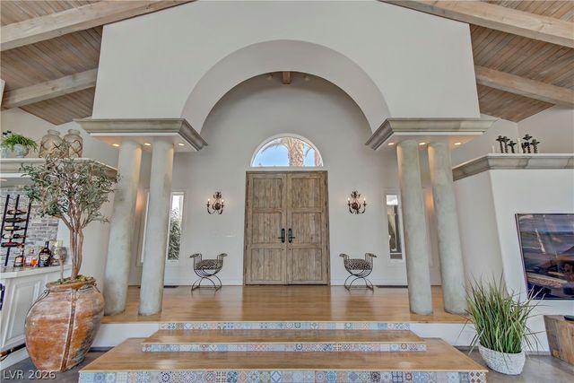 8628 Scarsdale Drive, Las Vegas, NV 89117