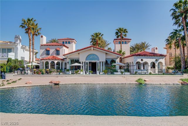 8628 Scarsdale Drive, Las Vegas, NV 89117
