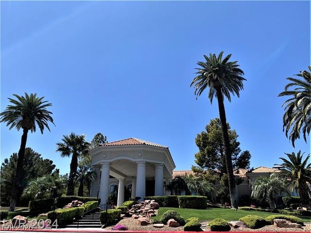 8628 Scarsdale Drive, Las Vegas, NV 89117
