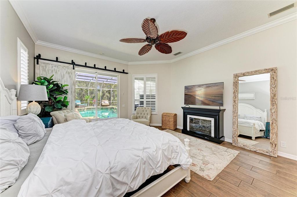 Image 31 of property listing at 2337 LITTLE COUNTRY ROAD, Parrish, FL 34219