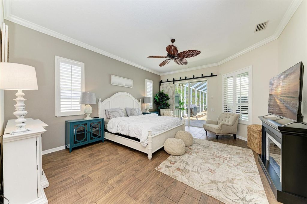 Image 32 of property listing at 2337 LITTLE COUNTRY ROAD, Parrish, FL 34219