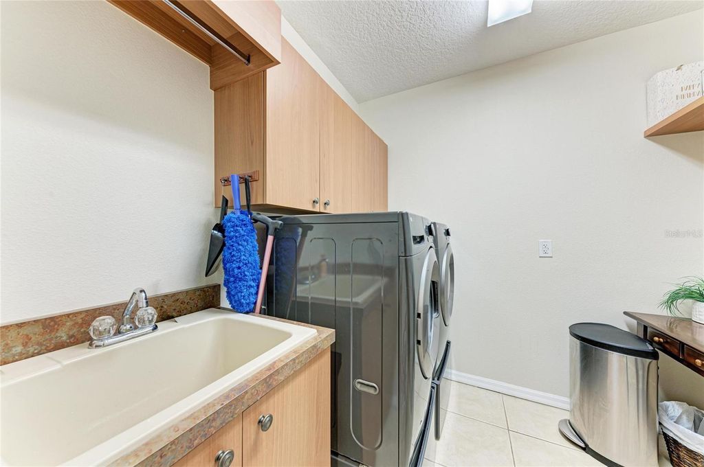 Image 50 of property listing at 2337 LITTLE COUNTRY ROAD, Parrish, FL 34219