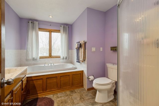 705 12th Avenue NW, Altoona, IA 50009