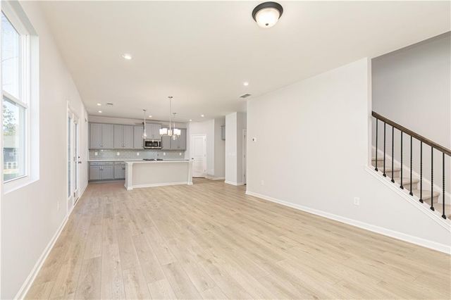 333 Cavalier Lane SE, Acworth, GA 30102
