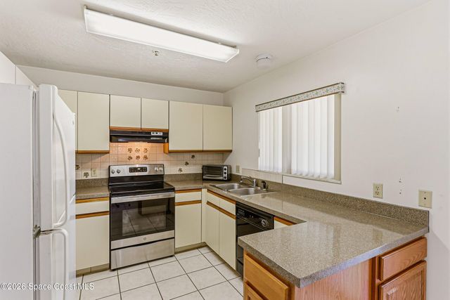 7820 Shadowood Drive 304, Melbourne, FL 32904