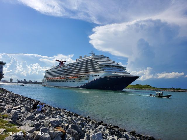 7820 Shadowood Drive 304, Melbourne, FL 32904