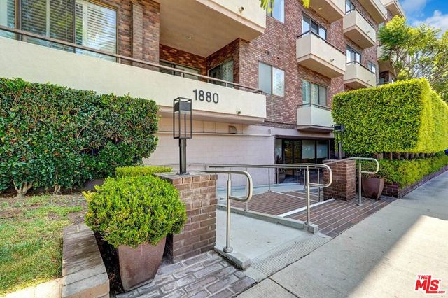 1880 Veteran Avenue 107, Los Angeles, CA 90025