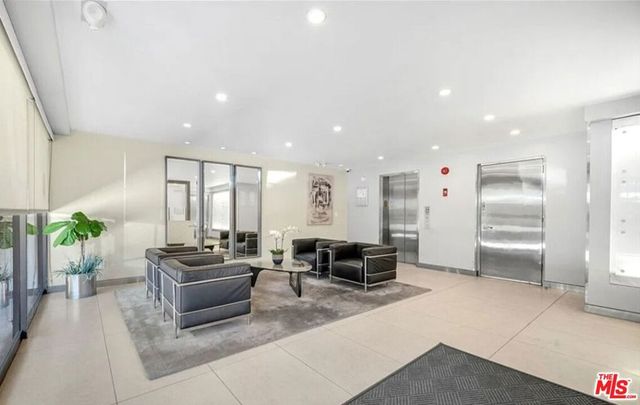 1880 Veteran Avenue 107, Los Angeles, CA 90025