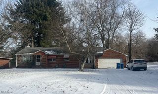 2805 Glencoe, Akron, OH 44319