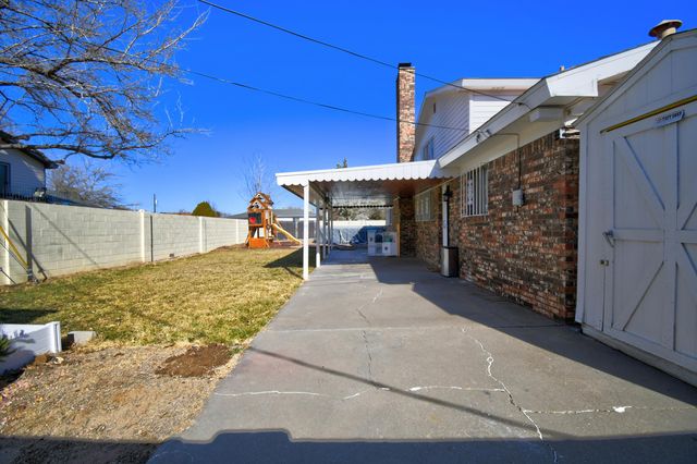 3709 General Stilwell Street NE, Albuquerque, NM 87111