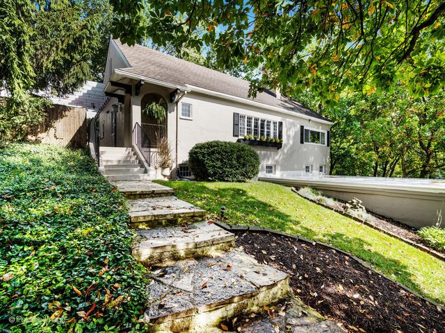 317 E Walnut Street, Hinsdale, IL 60521