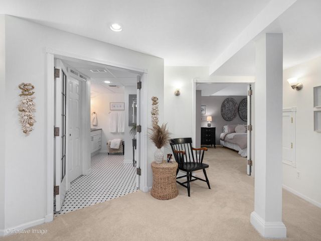 317 E Walnut Street, Hinsdale, IL 60521