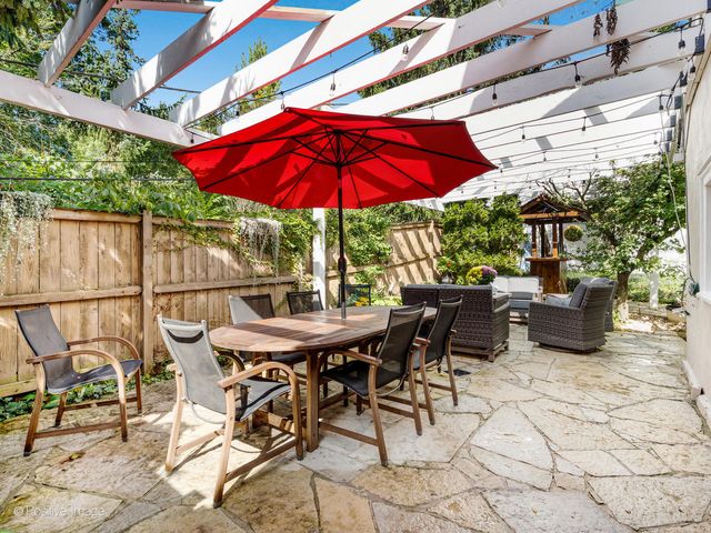 317 E Walnut Street, Hinsdale, IL 60521