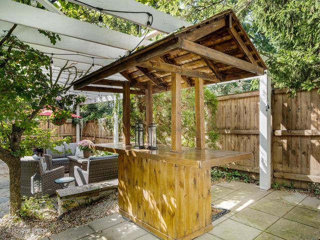 317 E Walnut Street, Hinsdale, IL 60521