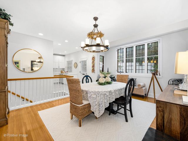 317 E Walnut Street, Hinsdale, IL 60521