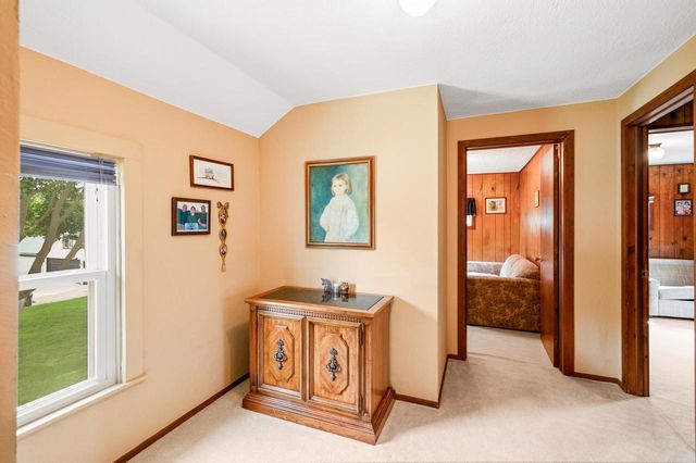 69 S Chestnut STREET, Oconomowoc, WI 53066