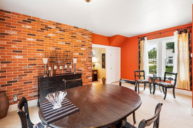 69 S Chestnut STREET, Oconomowoc, WI 53066