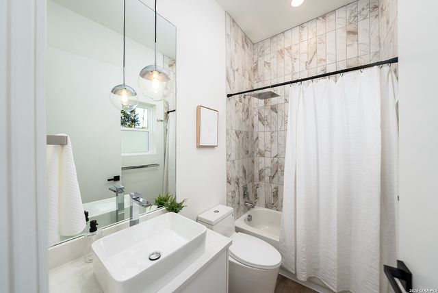 707 Lone Cir, San Antonio, TX 78260