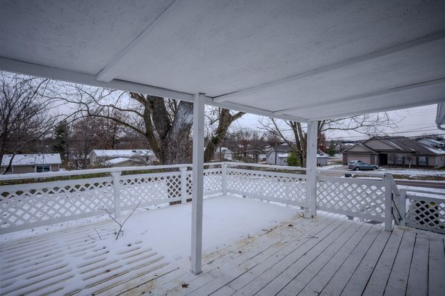 6009 N VICKIE DR, Columbia, MO 65202