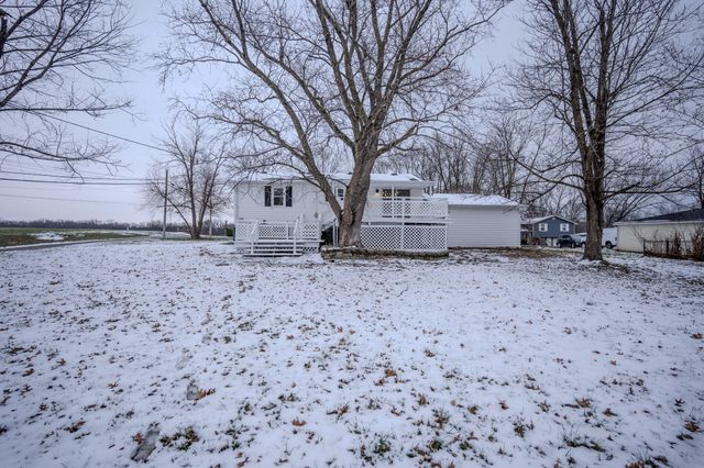 6009 N VICKIE DR, Columbia, MO 65202