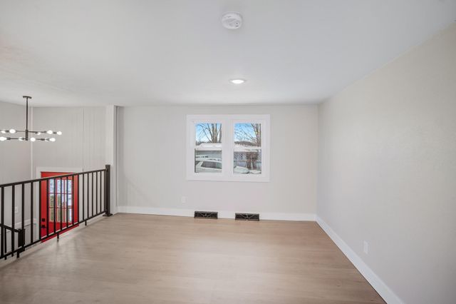 6009 N VICKIE DR, Columbia, MO 65202