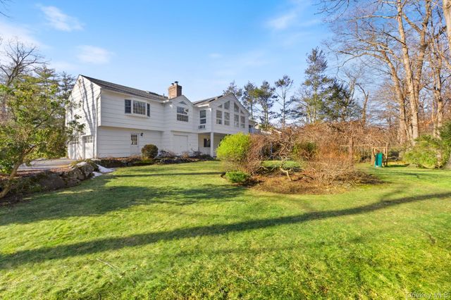 21 Kolbert Drive, Scarsdale, NY 10583