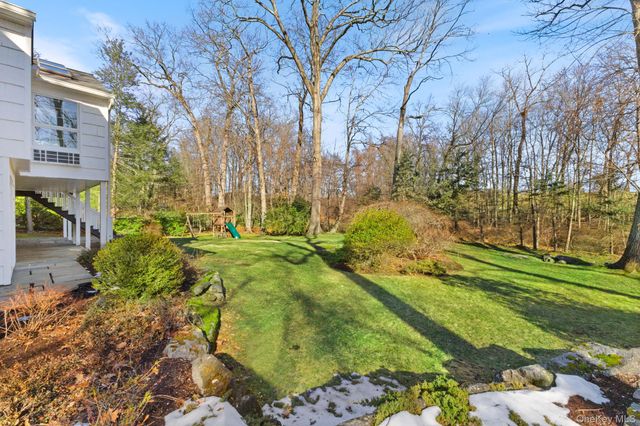 21 Kolbert Drive, Scarsdale, NY 10583