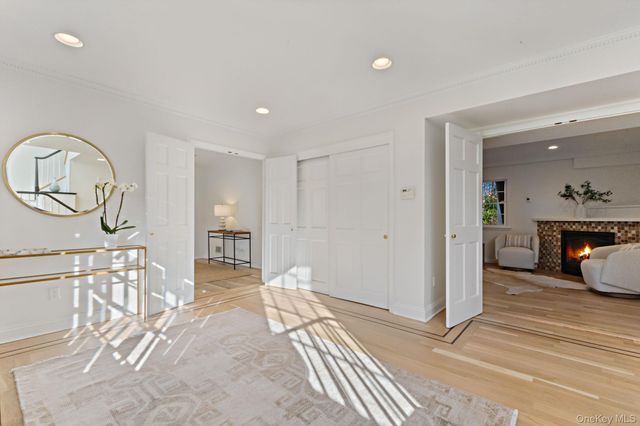 21 Kolbert Drive, Scarsdale, NY 10583