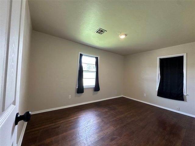 2136 SW 49th Street, Oklahoma City, OK 73119