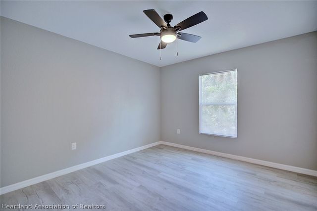 544 Vanguard Avenue NW, Lake Placid, FL 33852