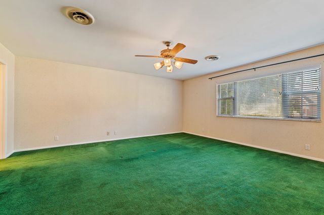 234 Green Oak Drive, Huntington, WV 25701