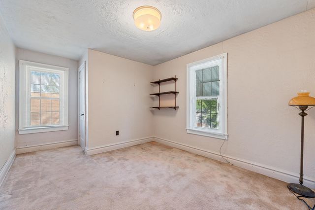 234 Green Oak Drive, Huntington, WV 25701