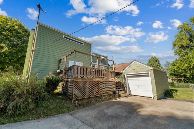 234 Green Oak Drive, Huntington, WV 25701