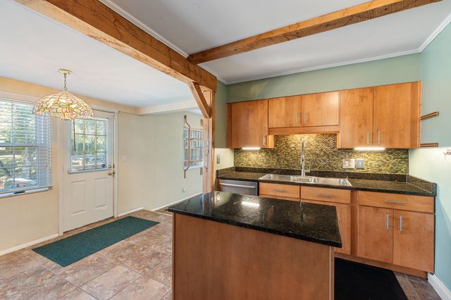 234 Green Oak Drive, Huntington, WV 25701