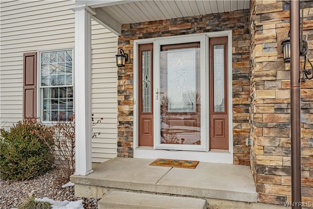 2517 Danielle Drive, Wheatfield, NY 14304