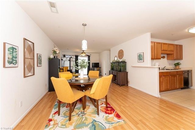 5206 Mcconnell Drive, Kernersville, NC 27284