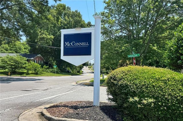 5206 Mcconnell Drive, Kernersville, NC 27284