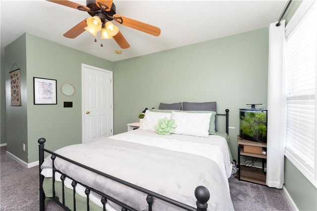 5206 Mcconnell Drive, Kernersville, NC 27284