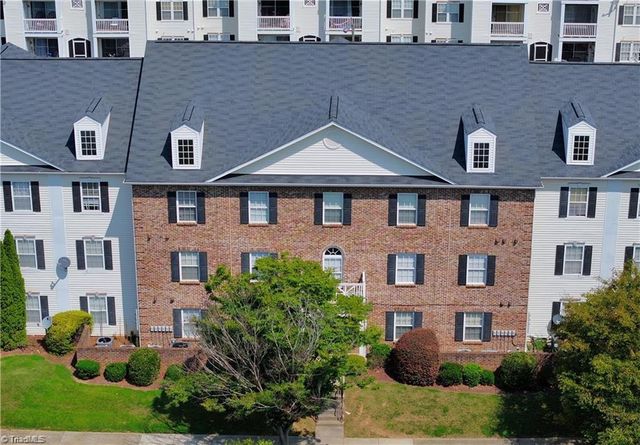 5206 Mcconnell Drive, Kernersville, NC 27284