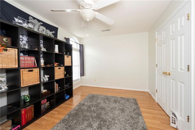 5206 Mcconnell Drive, Kernersville, NC 27284