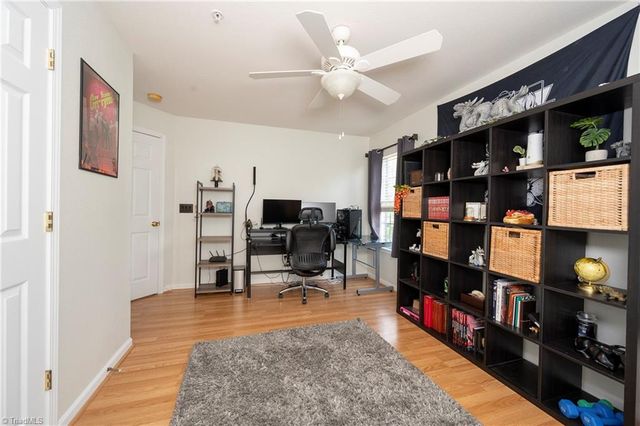 5206 Mcconnell Drive, Kernersville, NC 27284