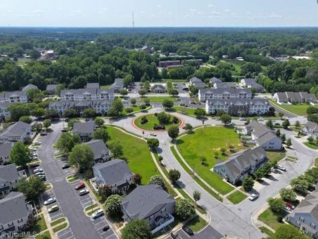 5206 Mcconnell Drive, Kernersville, NC 27284