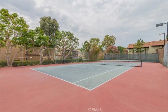 1000 W Macarthur 94, Santa Ana, CA 92707